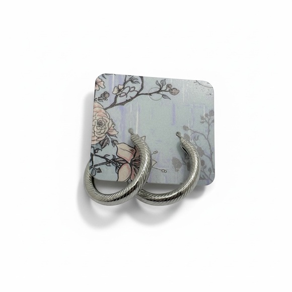 Silver Hoop Earrings NWOT ✨5/$25✨ - Picture 3 of 3